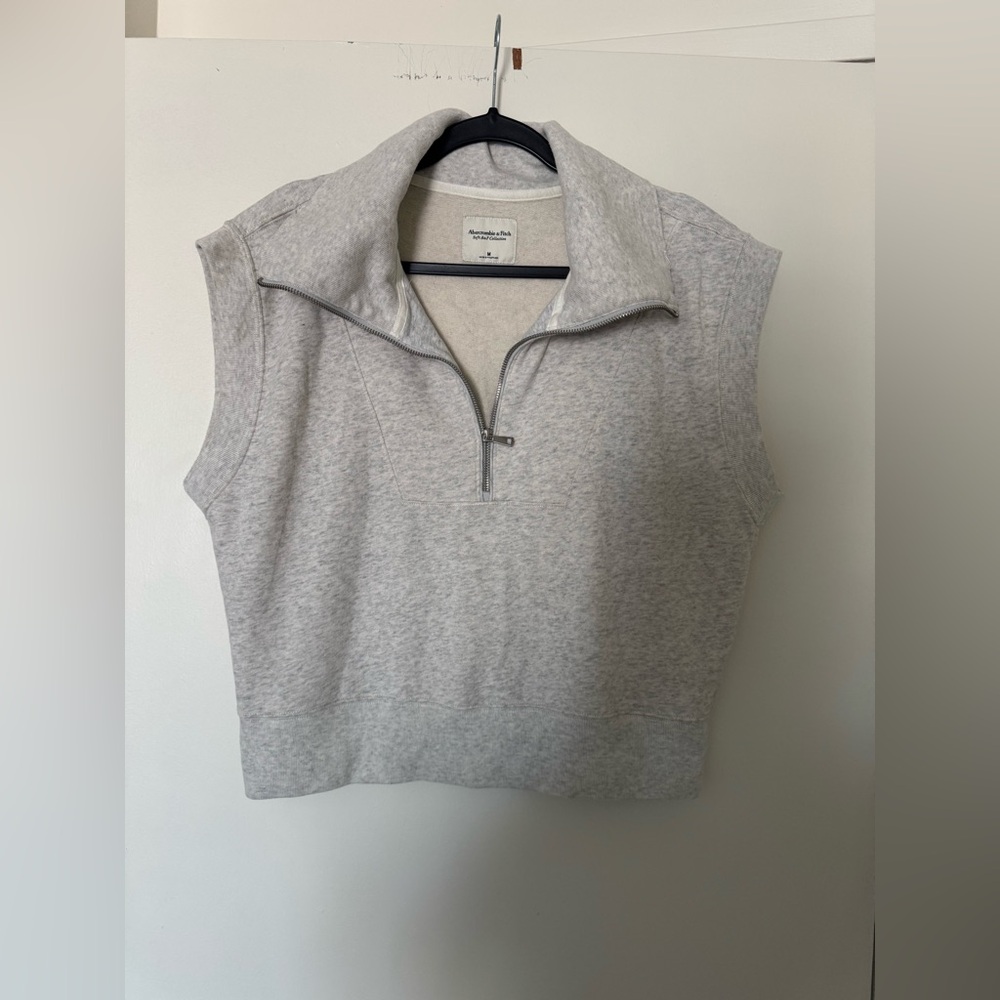 Abercrombie & Fitch Cream Quarter-Zip sweater Vest